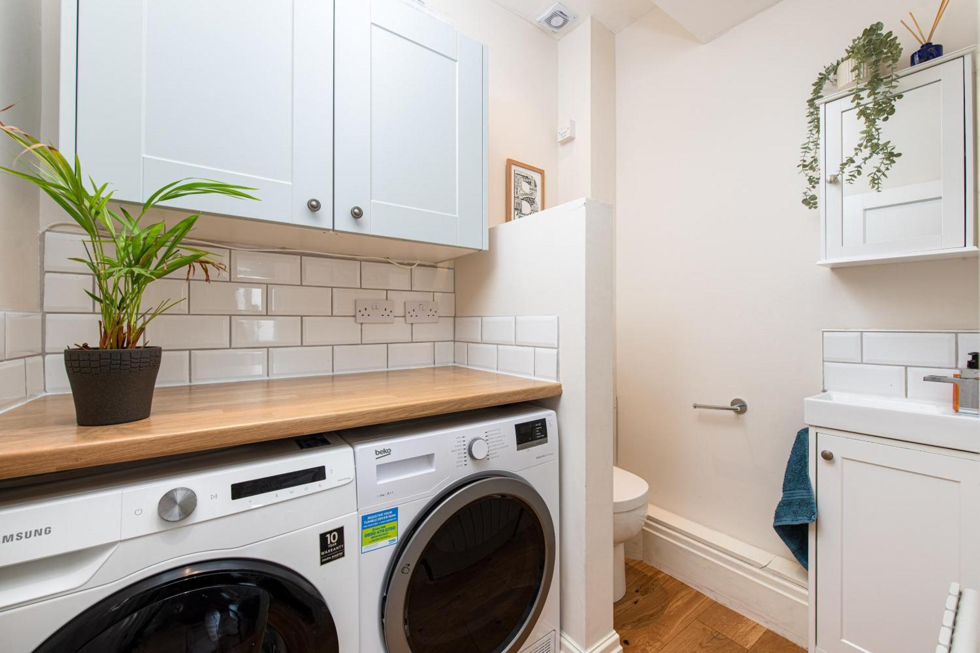 Charming Family Home With Stoves, Garden & Parking 브리스틀 외부 사진