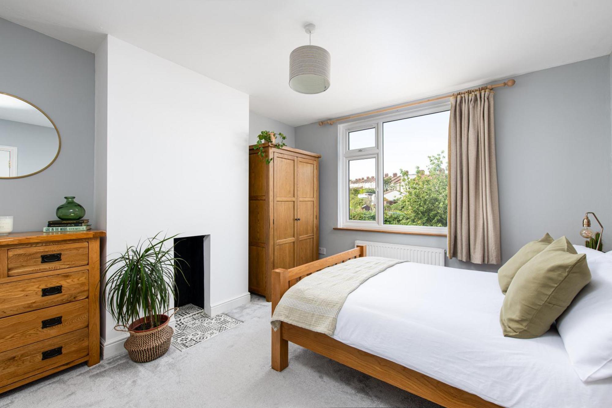 Charming Family Home With Stoves, Garden & Parking 브리스틀 외부 사진
